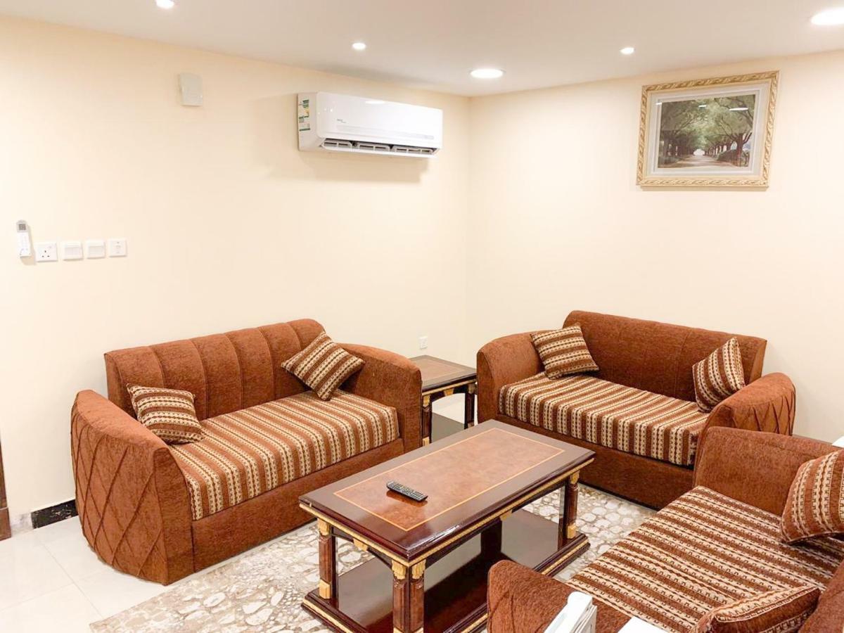 شقة فاخرة خاصة بالخبر - حي الخزامي Exterior photo
