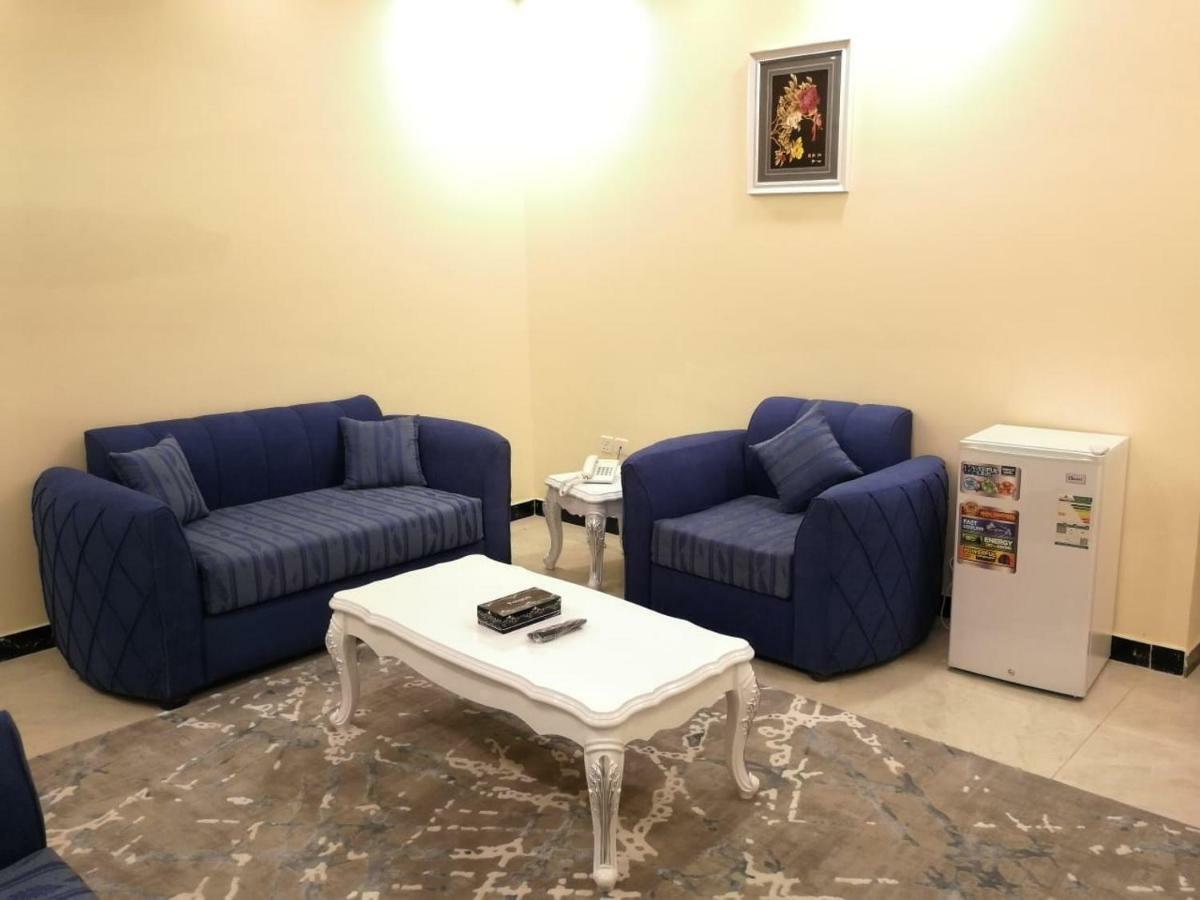 شقة فاخرة خاصة بالخبر - حي الخزامي Exterior photo